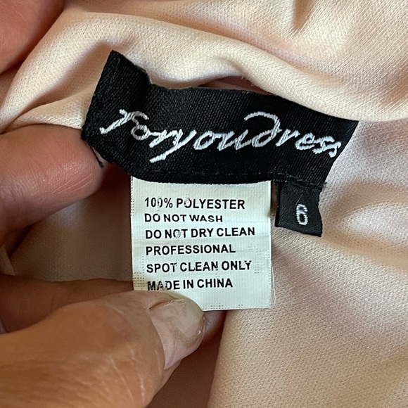 Foryoudress peach Sequin maxi
Dress size 6 - Picture 13 of 14